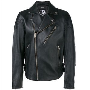DIESEL L-KRAMPIS
Leather motorcycle jacket